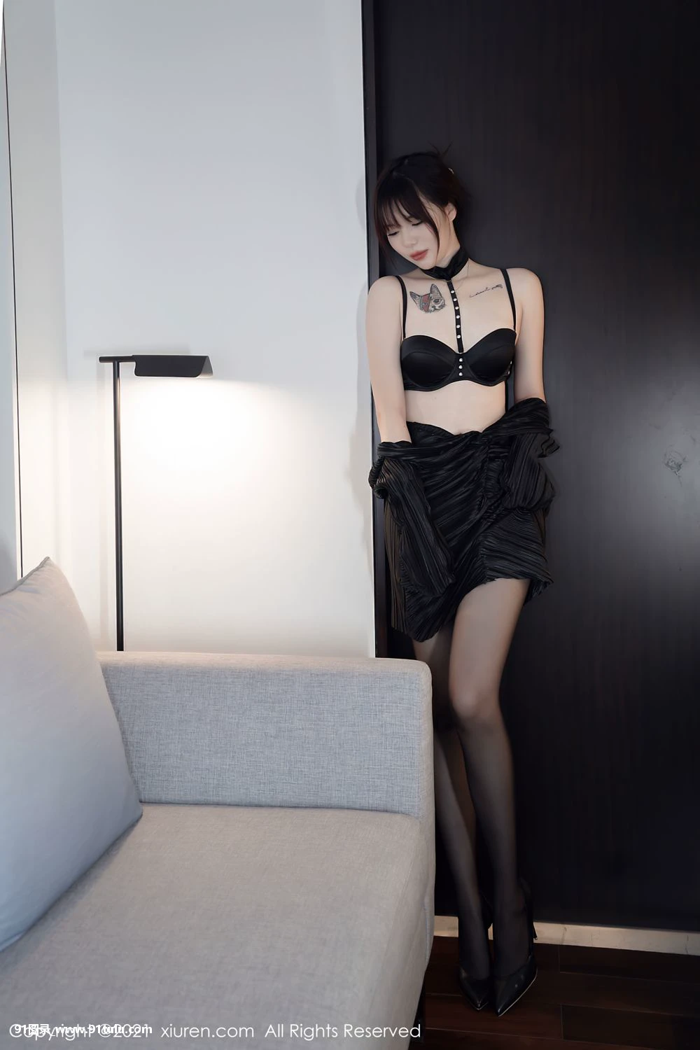 No.4080 Arude薇薇 [20P][iphone 写真 黄色い線]