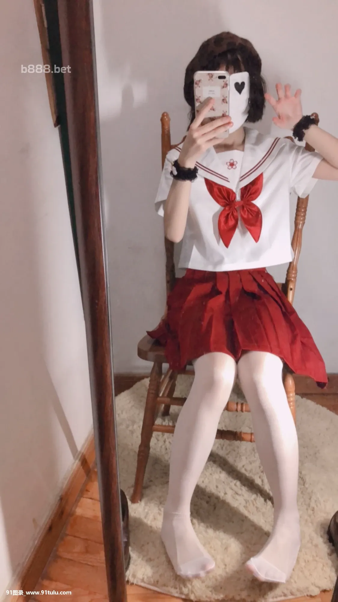 [小结巴] 红色水手服 [95P][マッチングアプリ 写真 マスク 男]